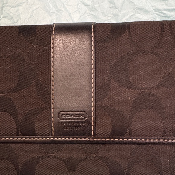 Coach Black Signature Clutch Wallet or planner can buy a chain with 10 - Picture 5 of 16